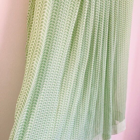 Vintage-Style Lime Green Sleeveless Midi Dress With V-Neck & Rosette Size S - Picture 6 of 9